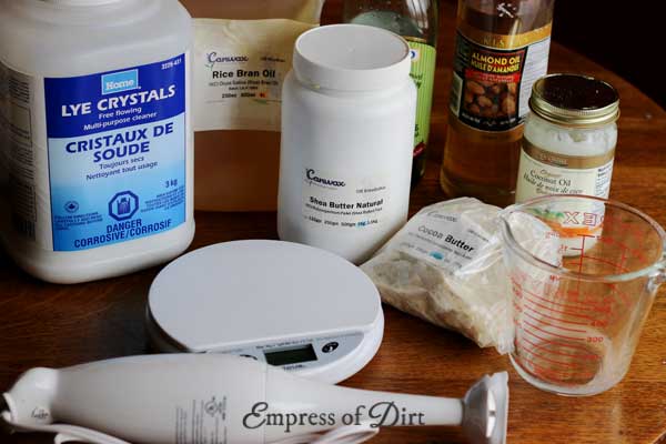 This homemade soap recipe is for anyone suffering from dry or sensitive skin who wants a gentle, soothing soap, free from fragrances and preservatives. I'll also walk you through the basic soapmaking process so you can see if this will be your new hobby.