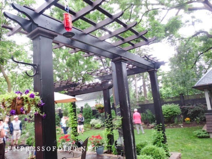 30 Arbor, Trellis, & Obelisk Ideas for Home Gardens