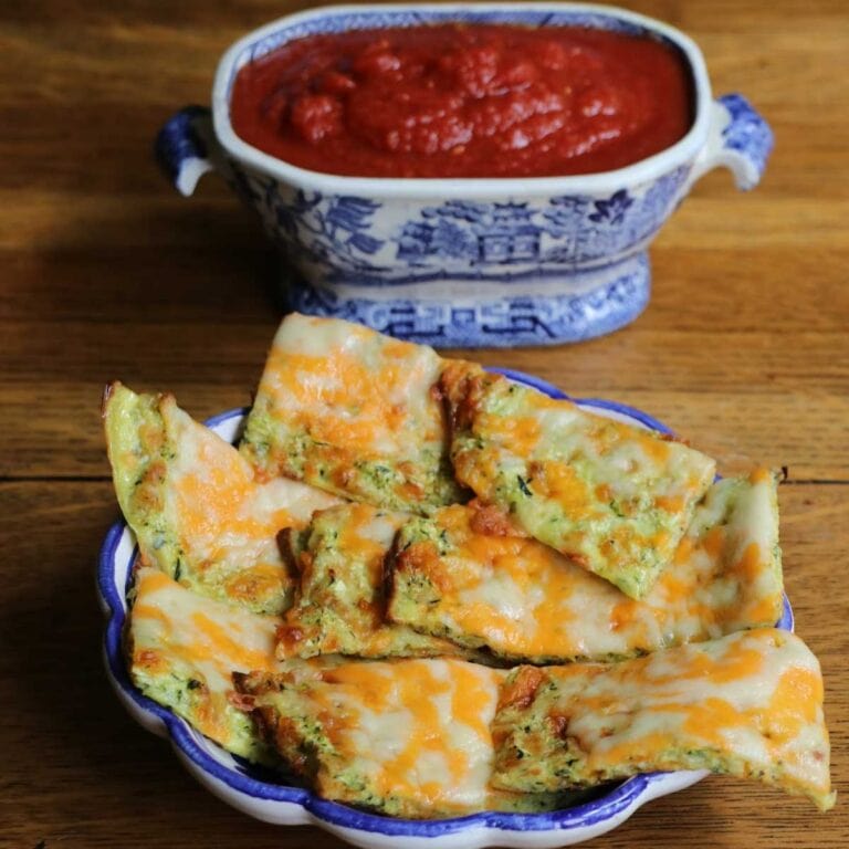 How to Make Cheesy Keto Breadsticks (Recipe) — Empress of Dirt