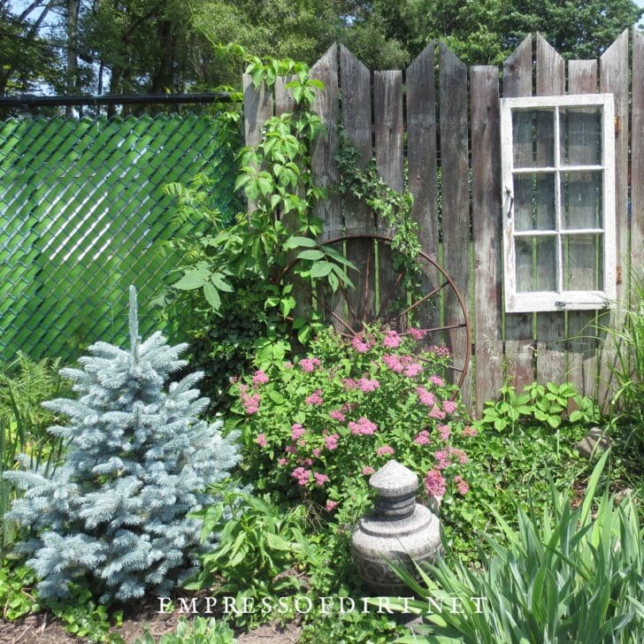 22 Ideas For Old Doors and Windows in the Garden